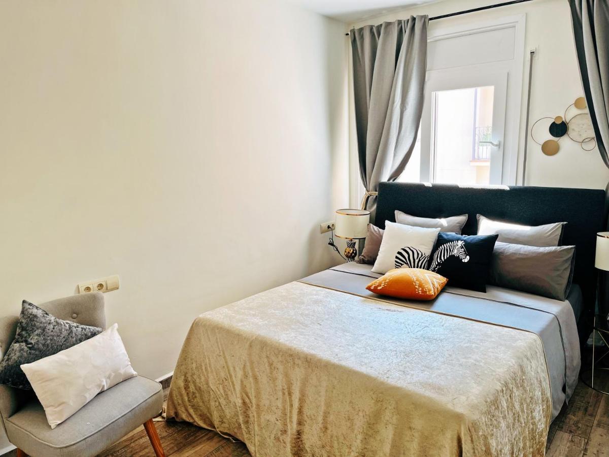 Cheerful Townhouse Center Sitges 5 Bedrooms Pool And Terrace Buitenkant foto